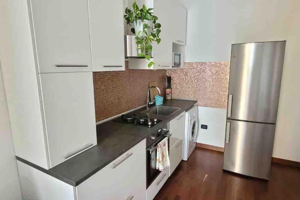 Comfortable Typical Old Style Apartment 밀라노 외부 사진