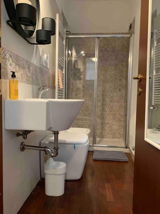 Comfortable Typical Old Style Apartment 밀라노 외부 사진